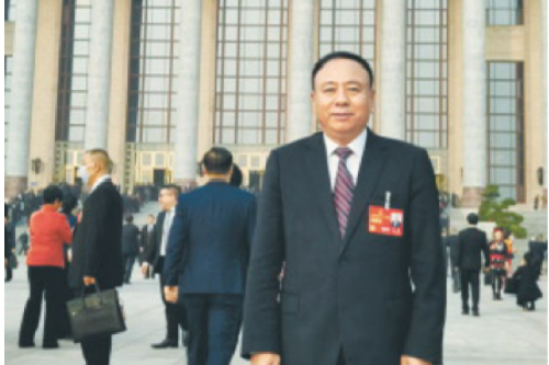 全國人大代表、九洲集團(tuán)董事長李寅：提高微電網(wǎng)利用率 推動能源結(jié)構(gòu)轉(zhuǎn)型